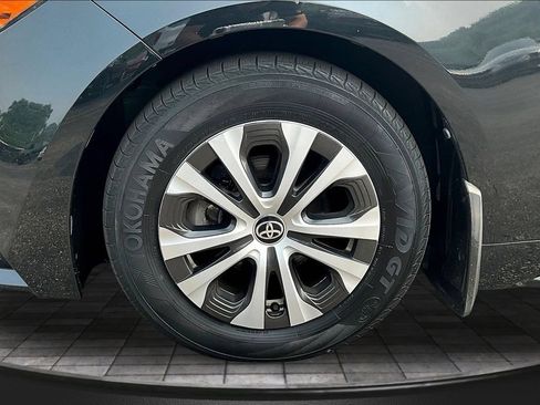 Used 2022 Toyota Corolla LE FWD image 36