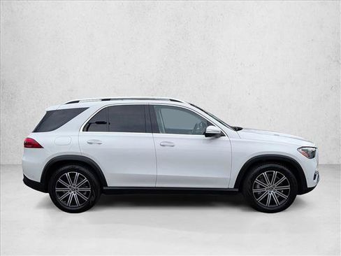 Used 2024 Mercedes-Benz GLE 450 4MATIC image 4