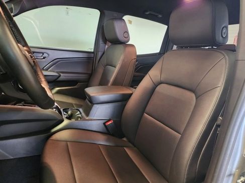 Used 2023 Chevrolet Colorado LT w/ LT Convenience Package III image 12