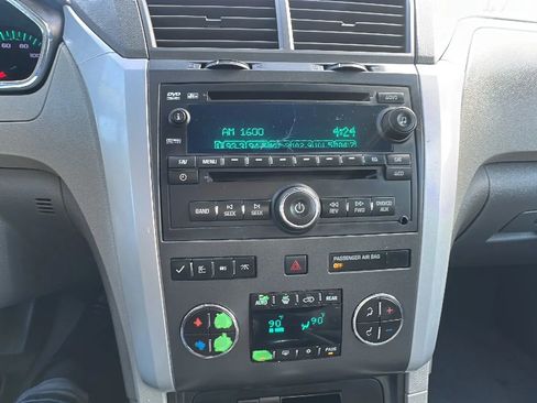 Used 2009 Chevrolet Traverse LT image 14