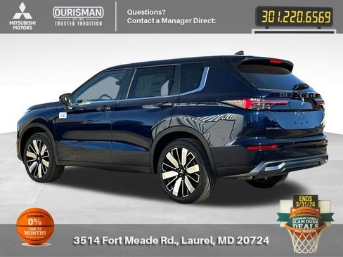 New 2025 Mitsubishi Outlander SE image 3