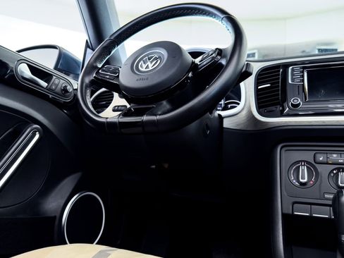 Used 2018 Volkswagen Beetle 2.0T image 33