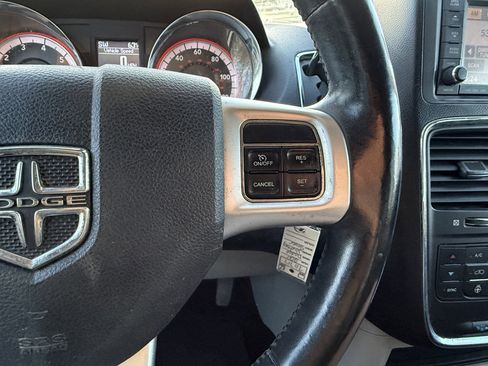 Used 2011 Dodge Grand Caravan Crew w/ Safety Sphere Group image 20