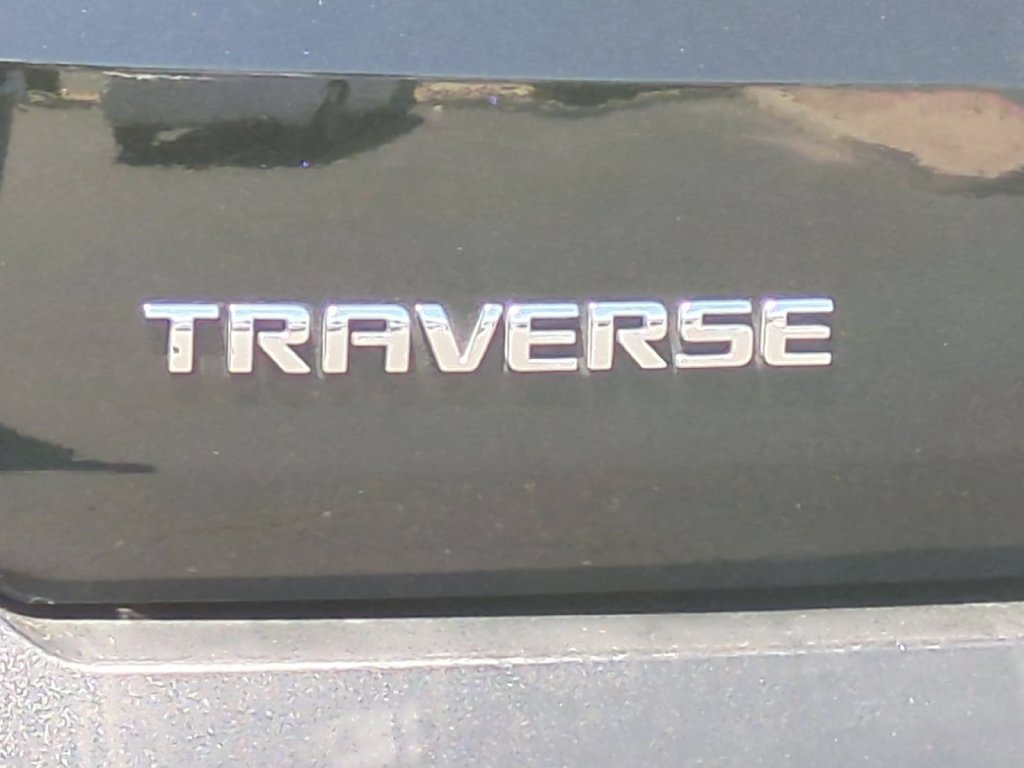 Used 2023 Chevrolet Traverse LT FWD image 10
