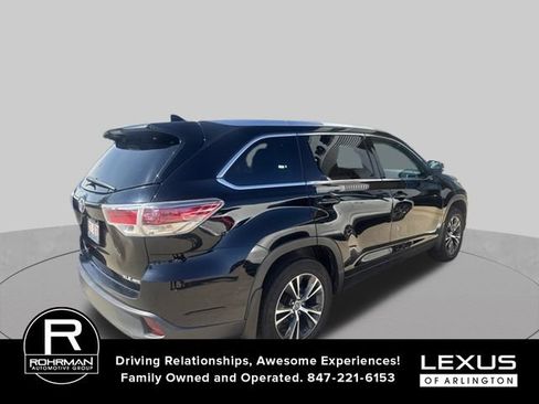 Used 2016 Toyota Highlander XLE AWD/4WD image 6