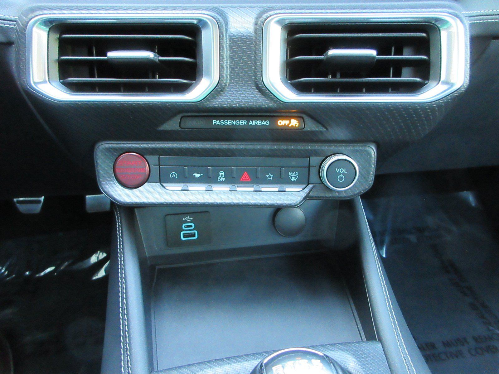 Used 2025 Ford Mustang GT Premium RWD image 40
