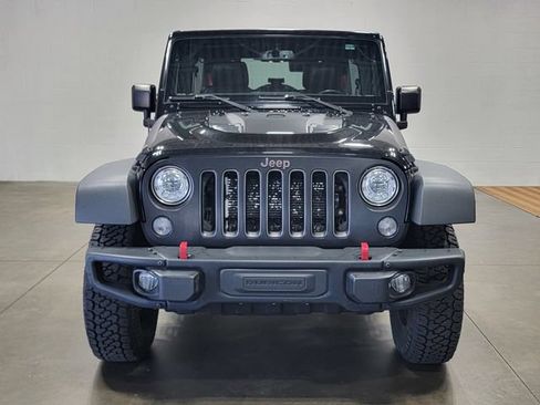 Used 2017 Jeep Wrangler Unlimited Rubicon AWD/4WD image 3