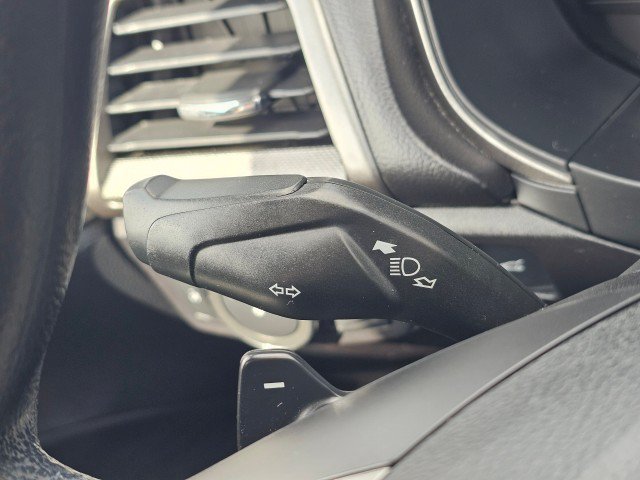 Used 2018 Ford Fusion SE w/ Fusion SE Technology Package FWD image 38