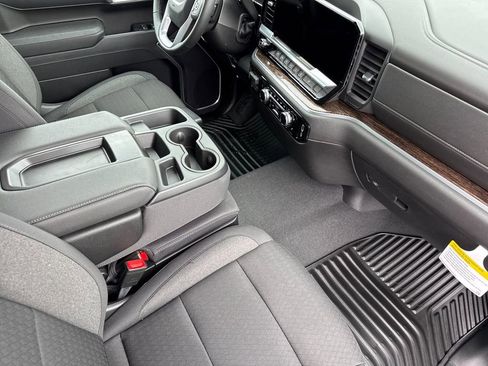 New 2026 GMC Sierra 1500 SLE w/ Preferred Package RWD image 14