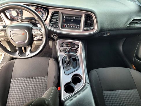 Used 2022 Dodge Challenger GT w/ Blacktop Package image 11