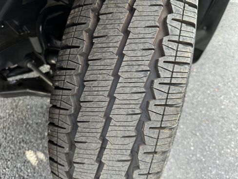 Used 2024 Mercedes-Benz Sprinter 144 Cargo image 19