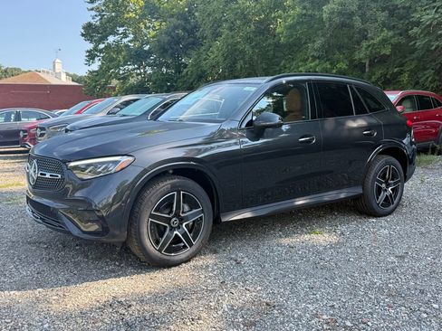 New 2027 Mercedes-Benz GLC 300 4MATIC image 3