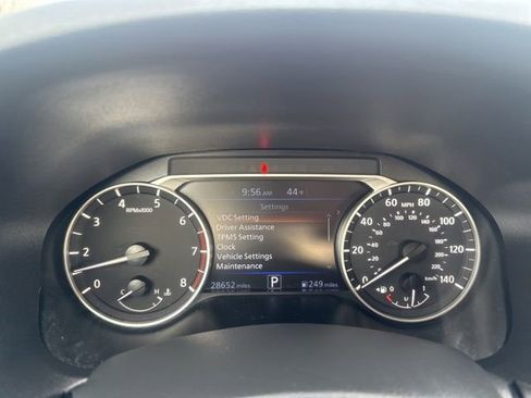 Used 2025 Nissan Altima 2.5 SV image 11