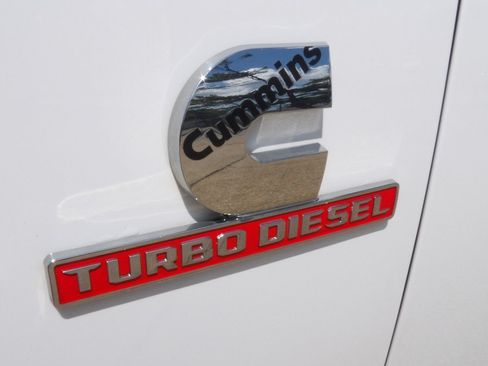 Used 2022 RAM 3500 Tradesman AWD/4WD image 3