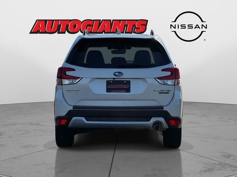 Used 2019 Subaru Forester Touring image 4
