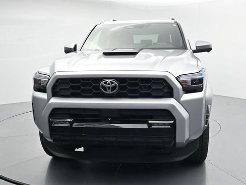 Used 2025 Toyota 4Runner TRD Sport Premium AWD/4WD image 3