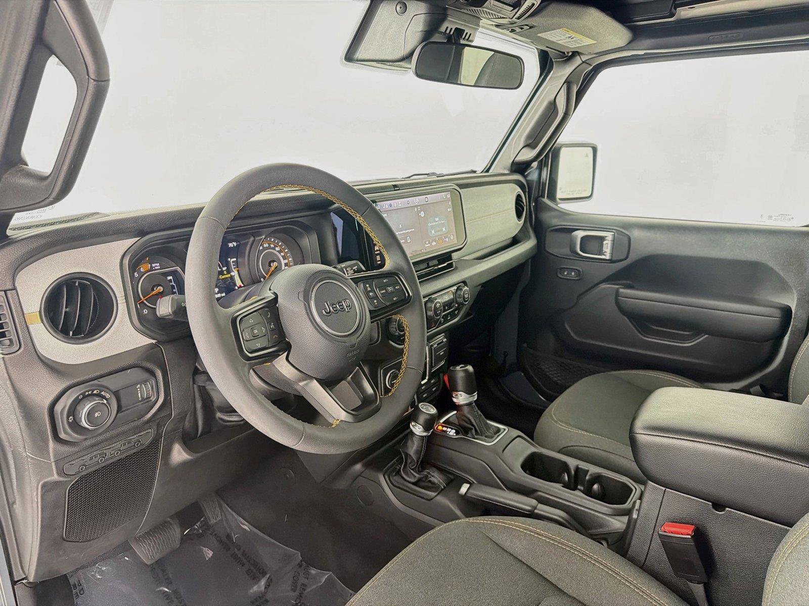 Used 2024 Jeep Wrangler Unlimited Sport AWD/4WD image 4