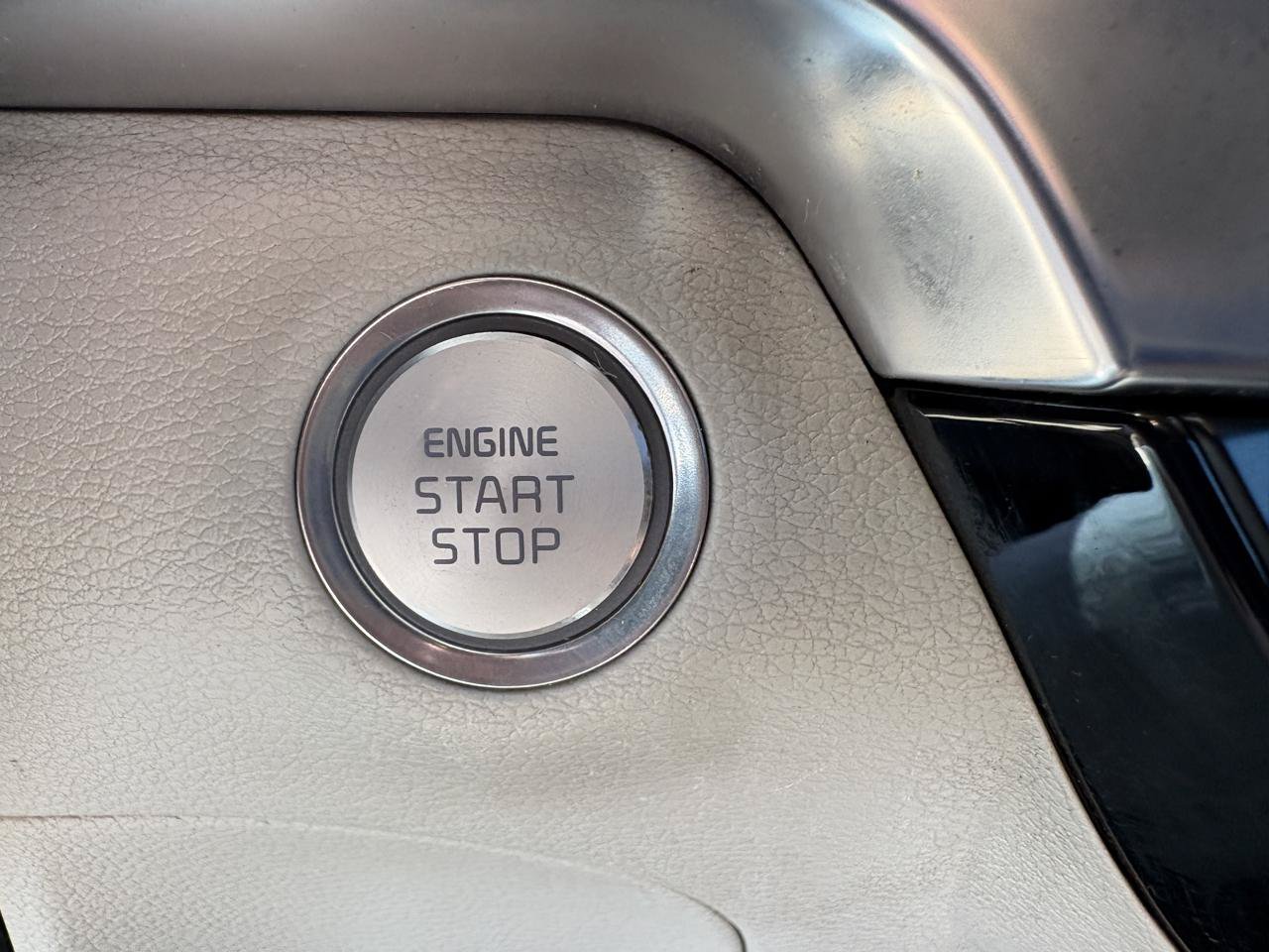 Used 2021 Kia Telluride SX w/ SX Prestige Package AWD/4WD image 20