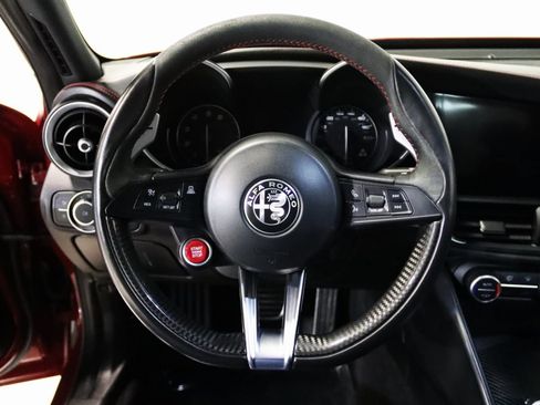 Used 2018 Alfa Romeo Giulia Quadrifoglio w/ Driver Assist Dynamic Package image 47