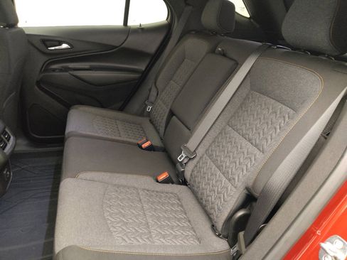 Used 2024 Chevrolet Equinox LT w/ LPO, Floor Liner Package FWD image 18