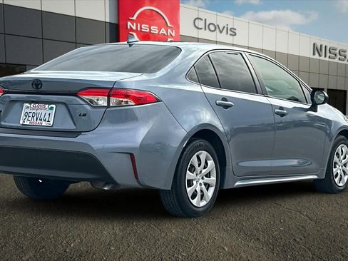 Used 2023 Toyota Corolla LE FWD image 3