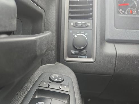 Used 2019 RAM 1500 Tradesman w/ Popular Equipment Group AWD/4WD image 17