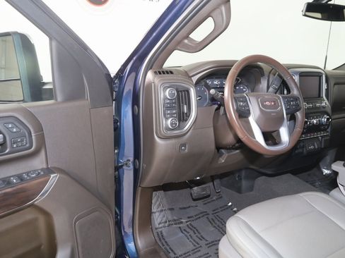 Used 2020 GMC Sierra 3500 SLT w/ Gooseneck/5TH Wheel Package image 44