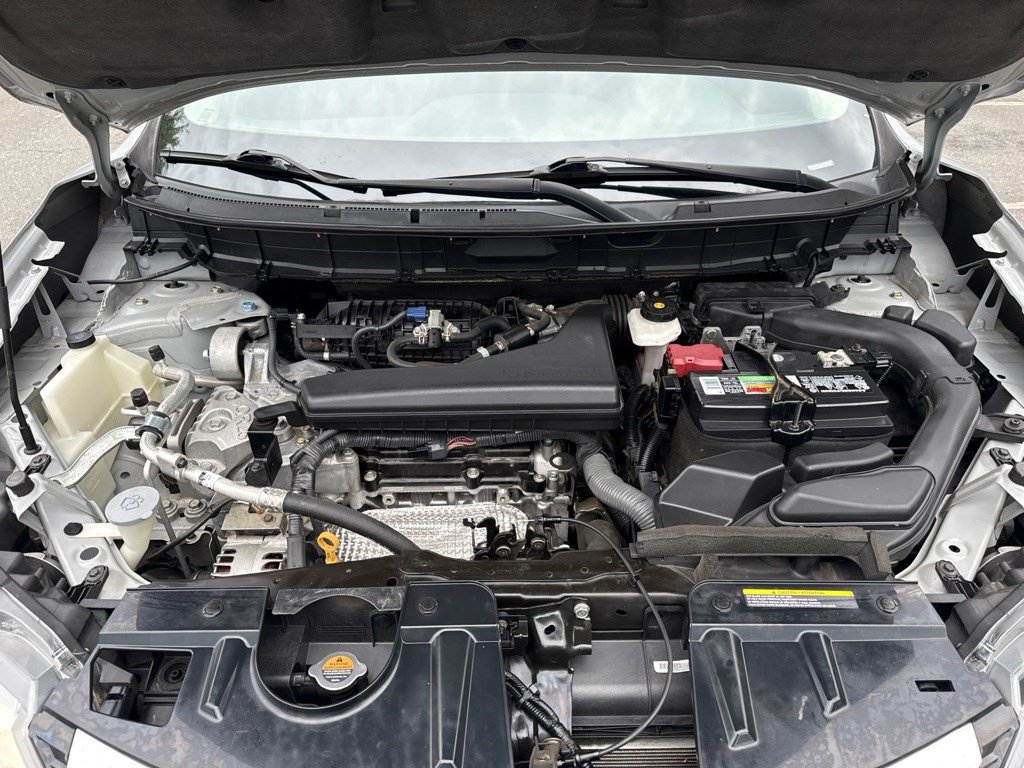 Used 2019 Nissan Rogue S FWD image 38
