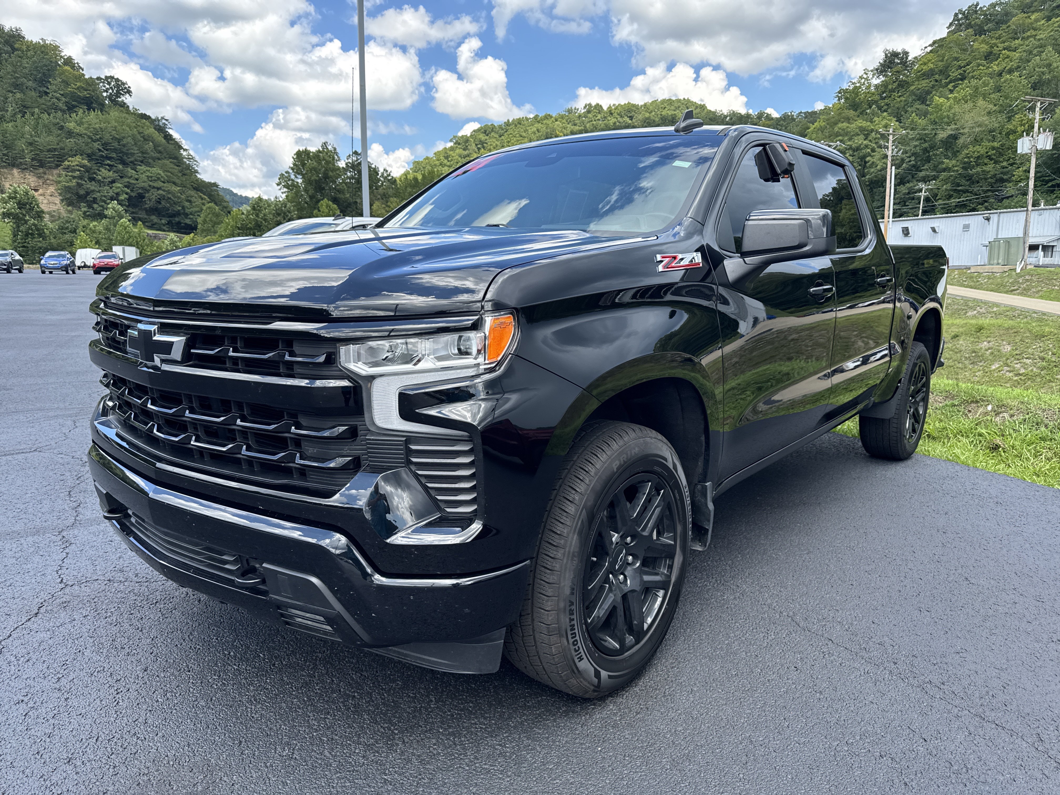 Used 2024 Chevrolet Silverado 1500 RST AWD/4WD image 3
