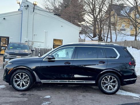 Used 2023 BMW X7 xDrive40i w/ Premium Package image 3