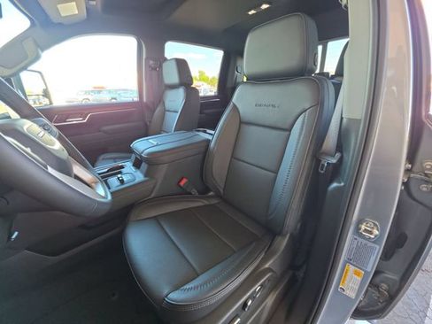 New 2026 GMC Sierra 2500 Denali AWD/4WD image 17