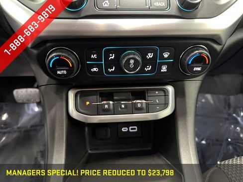 Used 2020 GMC Acadia SLE AWD/4WD image 3
