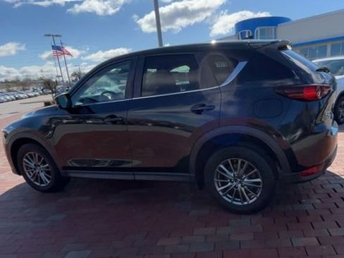 Used 2017 MAZDA CX-5 Touring image 7