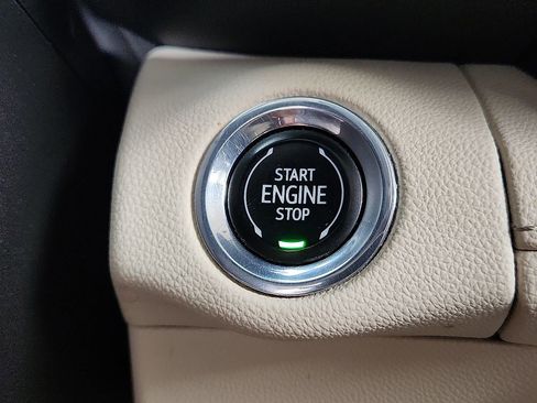 Used 2022 Buick Envision Preferred image 9