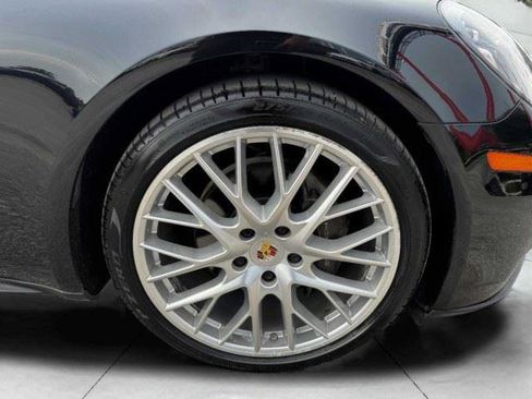 Used 2017 Porsche Panamera 4 AWD/4WD image 61