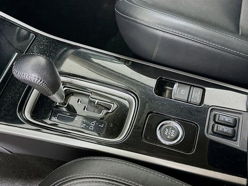 Used 2019 Mitsubishi Outlander SEL image 24