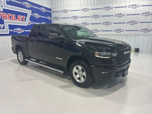 Used 2025 RAM 1500 Big Horn AWD/4WD image 10