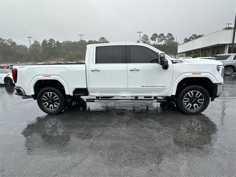 Used 2024 GMC Sierra 2500 SLT w/ SLT Premium Package image 5