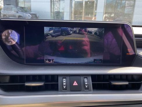 Certified 2020 Lexus ES 300h w/ Accessory Package image 20