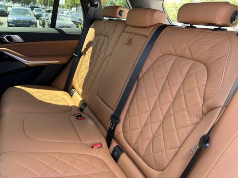Used 2026 BMW X5 sDrive40i w/ M Sport Package RWD image 34