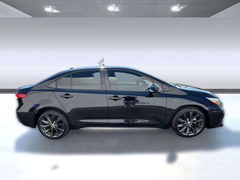 Certified 2024 Toyota Corolla SE FWD image 8