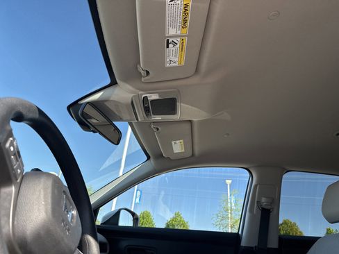 Used 2026 Honda HR-V LX image 13