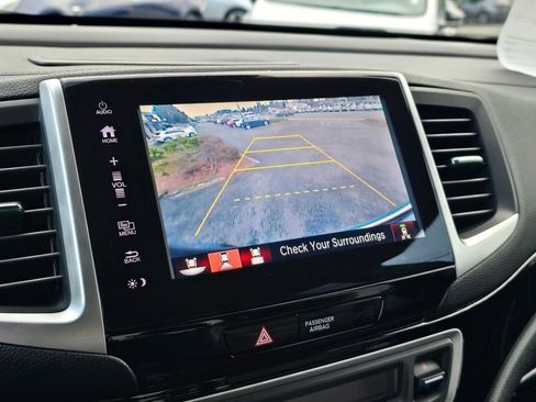 Used 2017 Honda Ridgeline Black Edition image 31