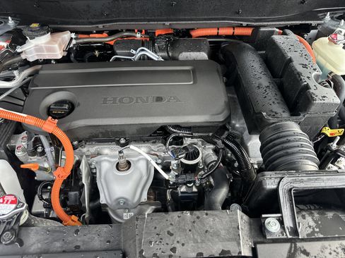 Used 2025 Honda CR-V Sport image 9