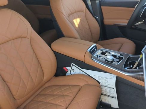 New 2026 BMW X7 xDrive40i w/ M Sport Package image 11