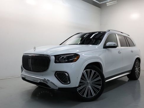 Used 2026 Mercedes-Benz Maybach GLS 600 4MATIC image 62