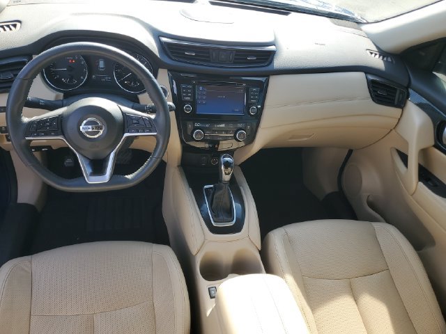Used 2017 Nissan Rogue SL w/ SL Premium Package FWD image 11
