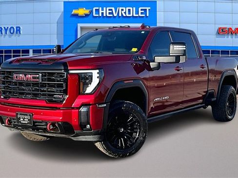 Used 2024 GMC Sierra 2500 AT4 w/ AT4 Premium Plus Package image 3