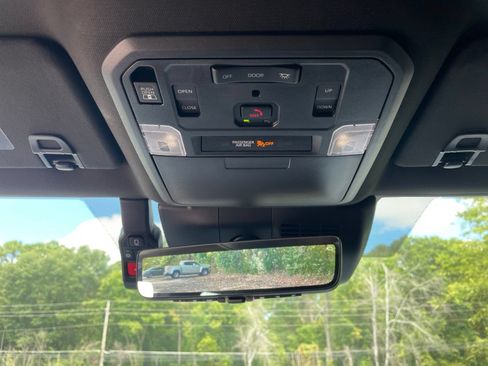 Used 2024 Toyota Tacoma Limited w/ Limited Package (LT) AWD/4WD image 30