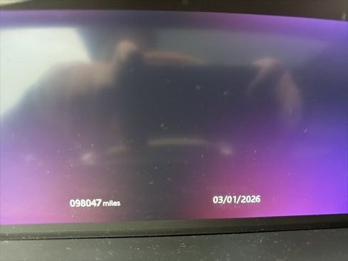 Used 2019 Land Rover Range Rover HSE image 17